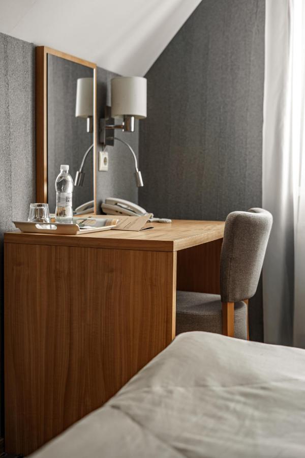 Kolobok Hotel Kniahynynok Екстериор снимка