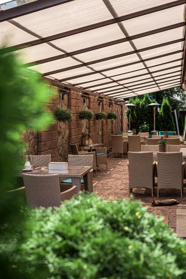 Kolobok Hotel Kniahynynok Екстериор снимка