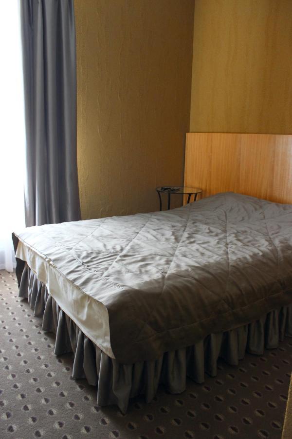 Kolobok Hotel Kniahynynok Екстериор снимка