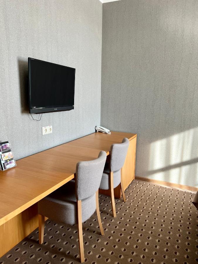 Kolobok Hotel Kniahynynok Екстериор снимка