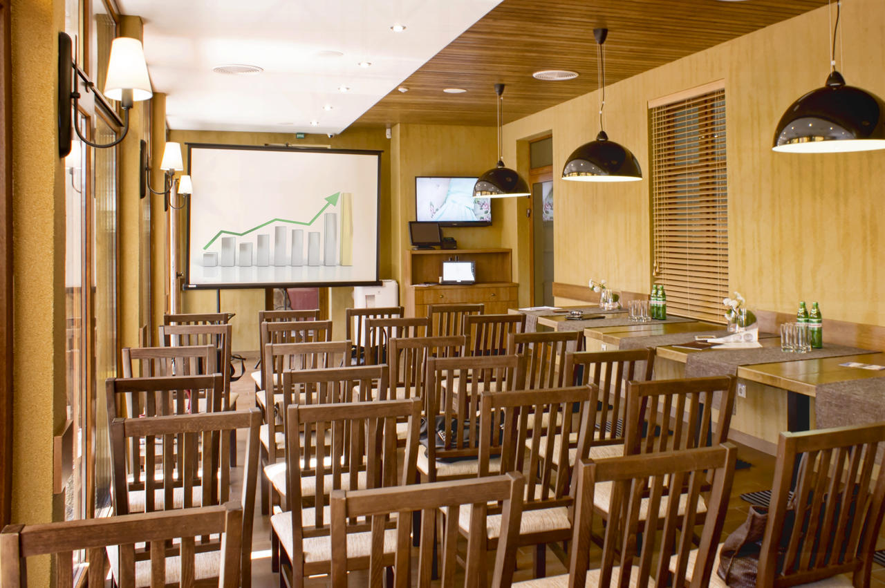 Kolobok Hotel Kniahynynok Екстериор снимка